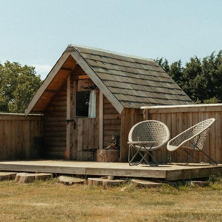 Glamping At The Retreat Wiltshire Is Rural Bliss Βίλα Τσίπενχαμ Εξωτερικό φωτογραφία