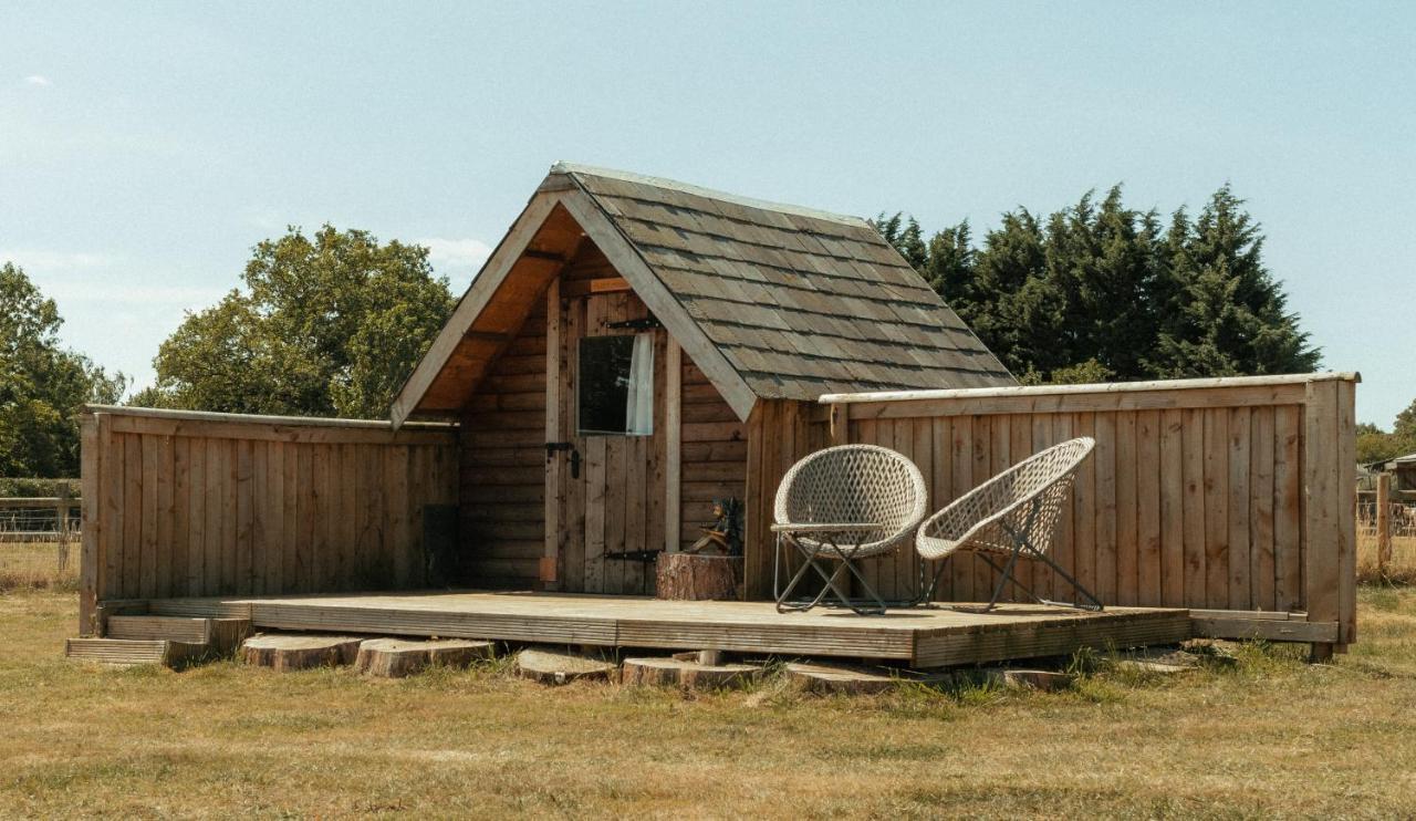 Glamping At The Retreat Wiltshire Is Rural Bliss Βίλα Τσίπενχαμ Εξωτερικό φωτογραφία